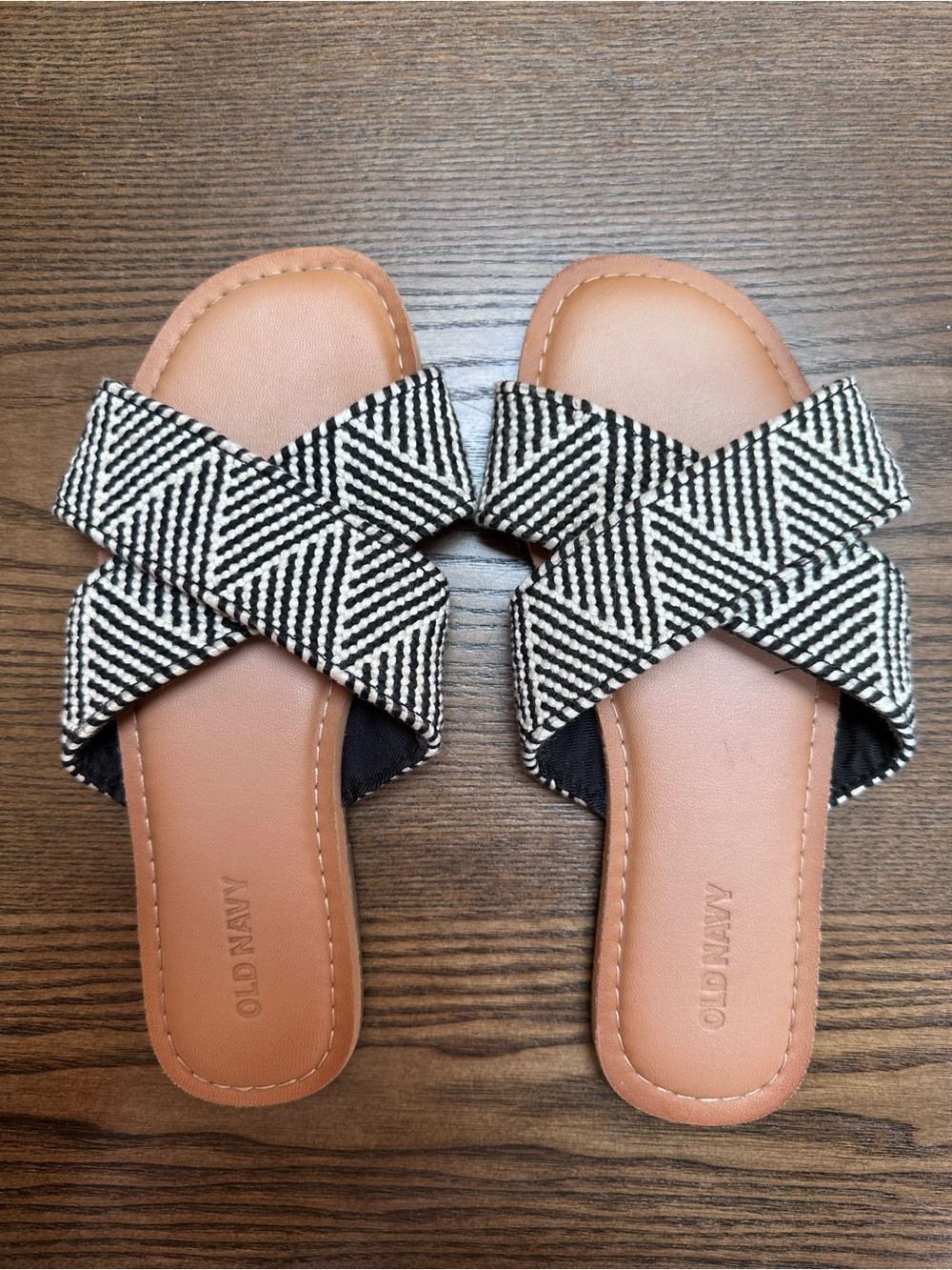 Old Navy Black & Tan Woven Crisscross Slide Sandals